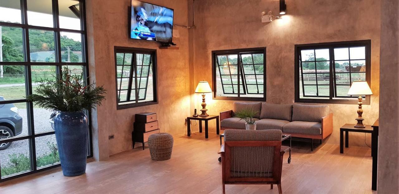 The Barn Hua Hin Hotell Khao Tao Exteriör bild